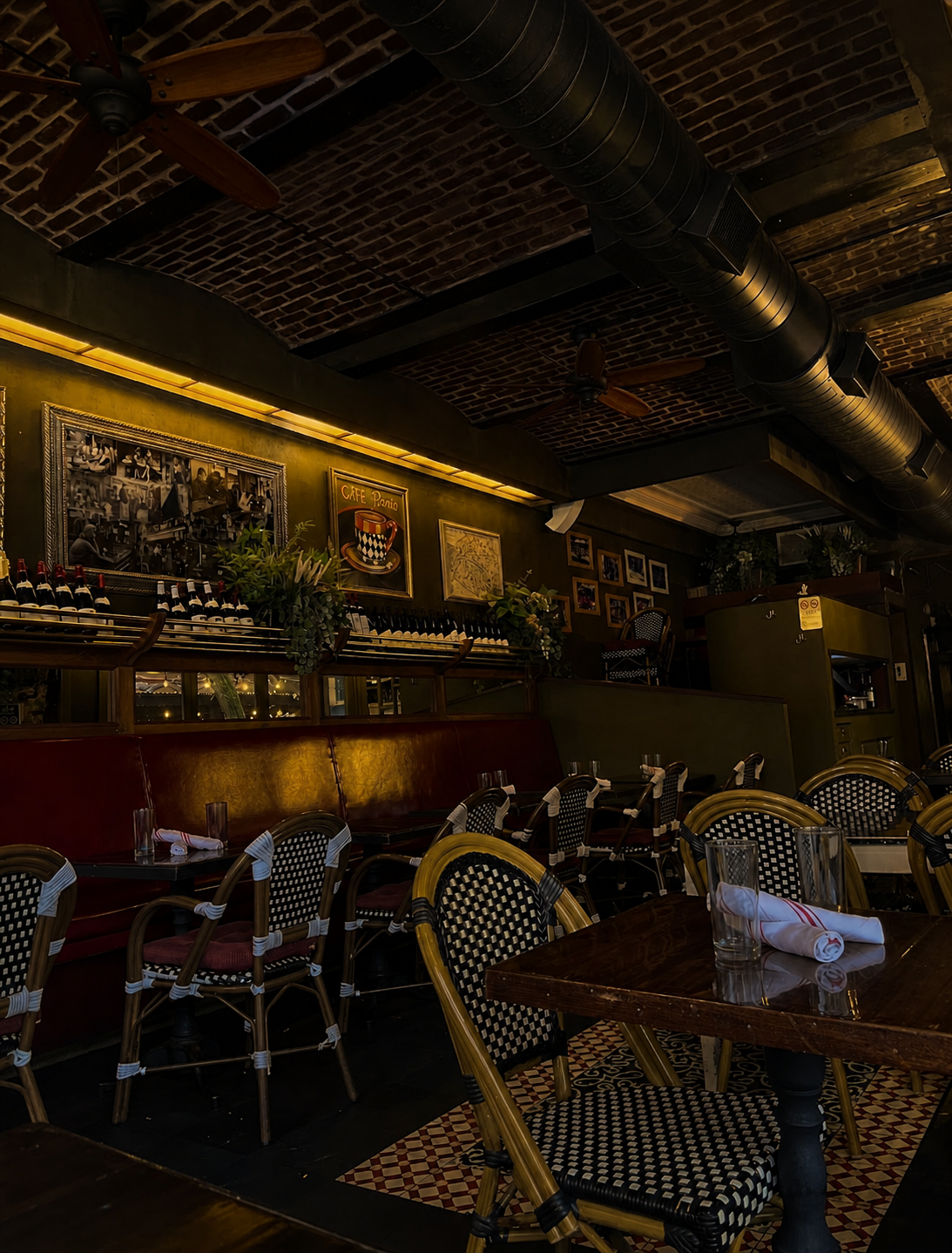 La Sirène UWS dining room