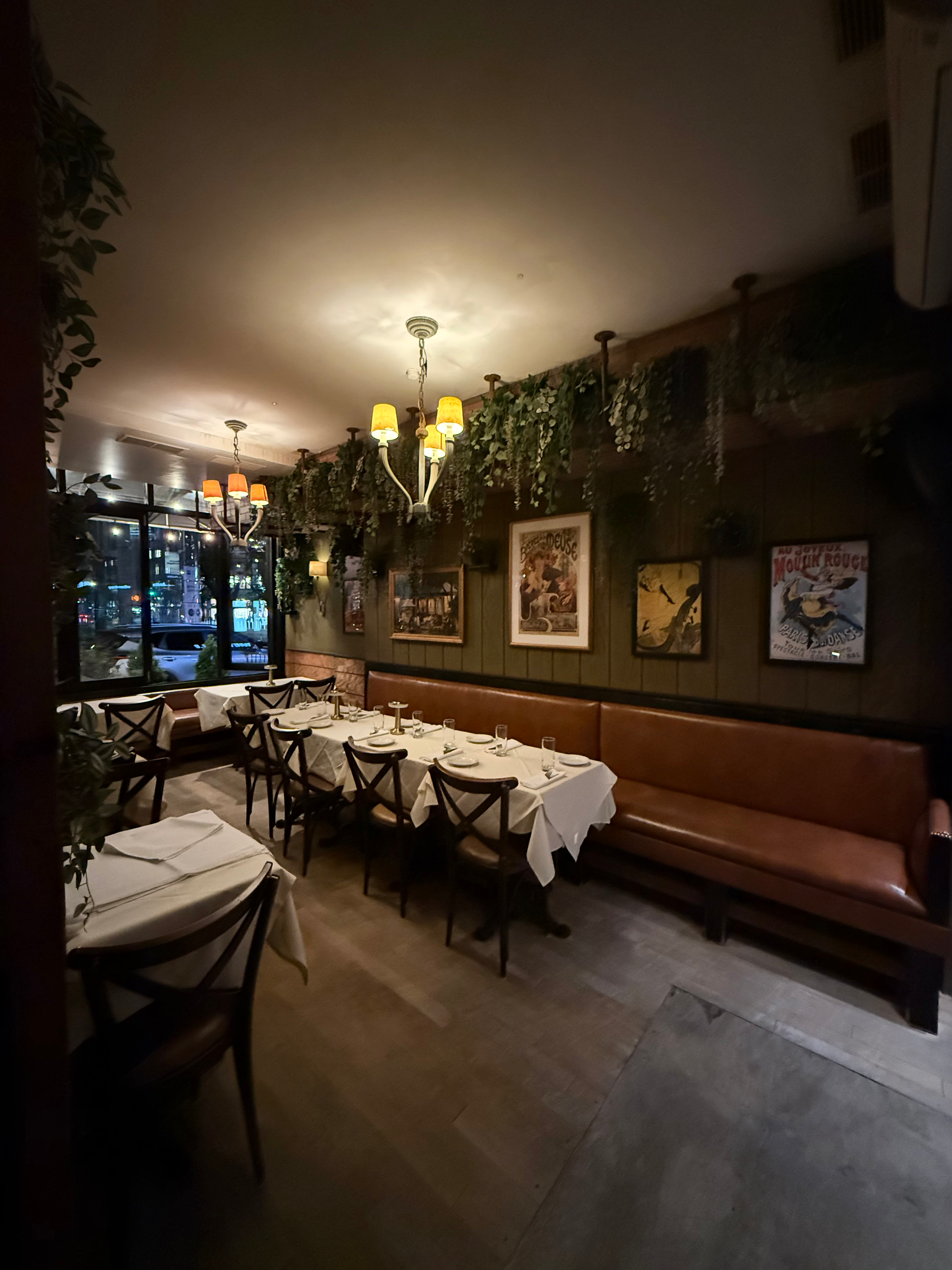 La Salle de Vienne dining room at La Sirène SoHo